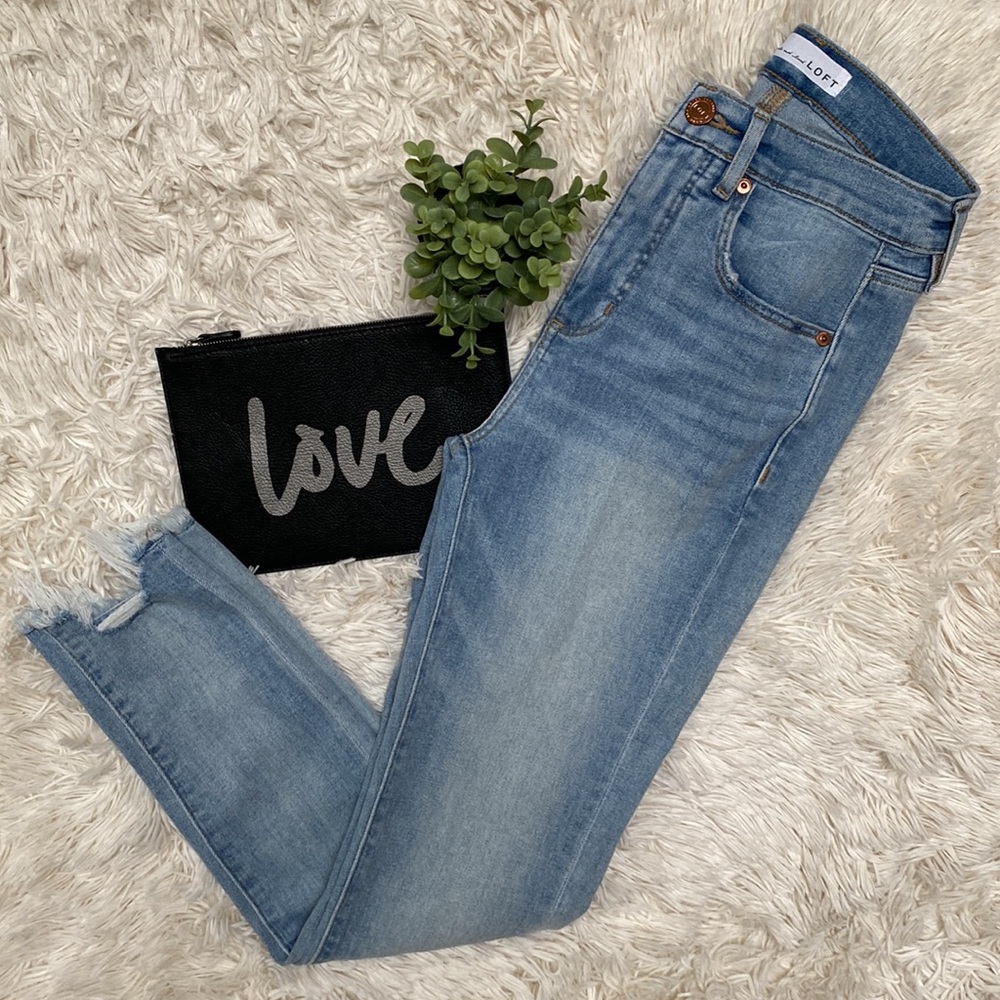 Loft High Waist Skinny Jeans 💗 Light Wash